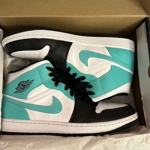 Air Jordan 1 mid Tropical twist Igloo size 13